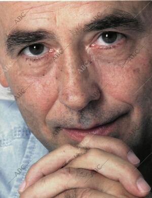 BLANCO Y NEGRO MADRID 20-09-1998 página 25