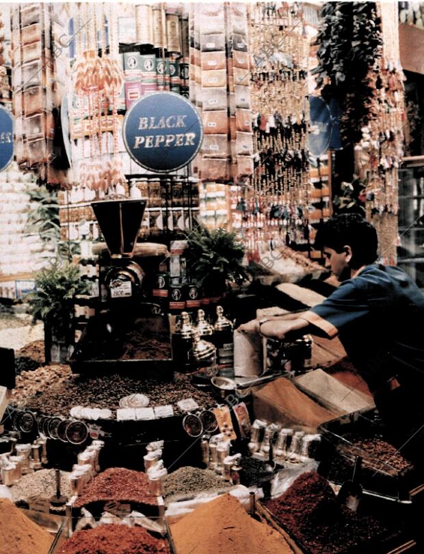 BLANCO Y NEGRO MADRID 20-09-1998 página 69