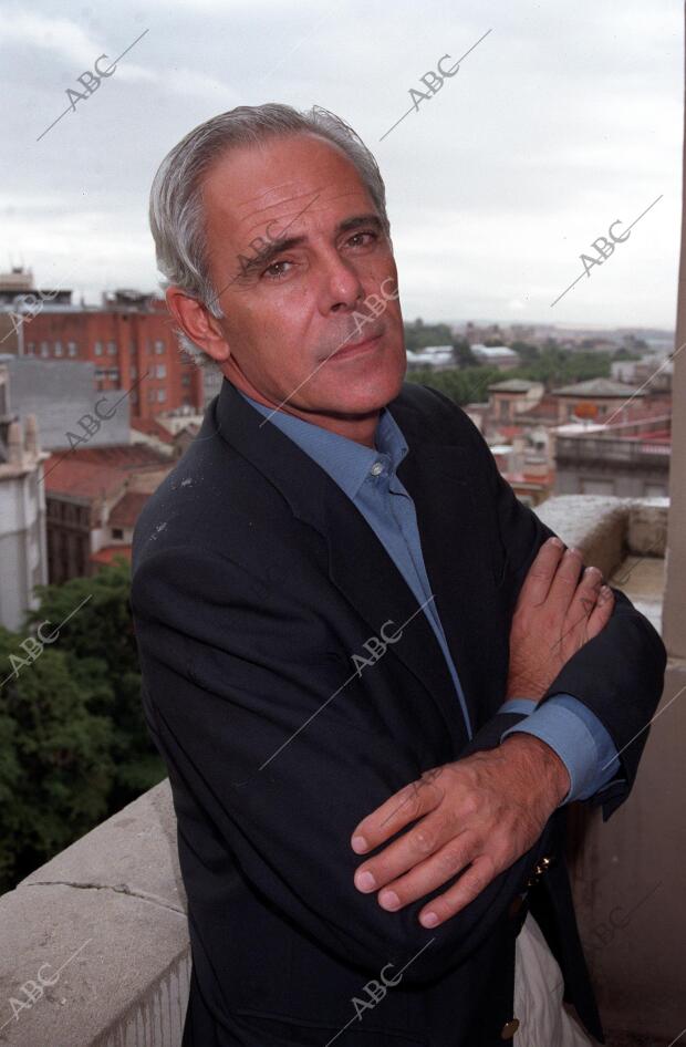 Jimmy Giménez Arnau Presenta su Libro «Zelos»