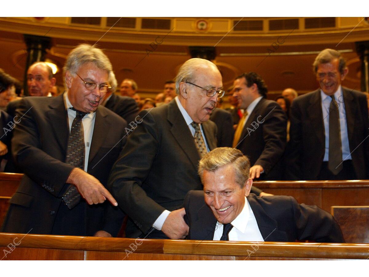 Aniversario de las elecciones democráticas 19872002 Archivo ABC