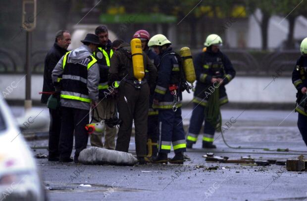 Santander Fotos del atentado en Correos delegación del gobierno y hacienda Fotos...