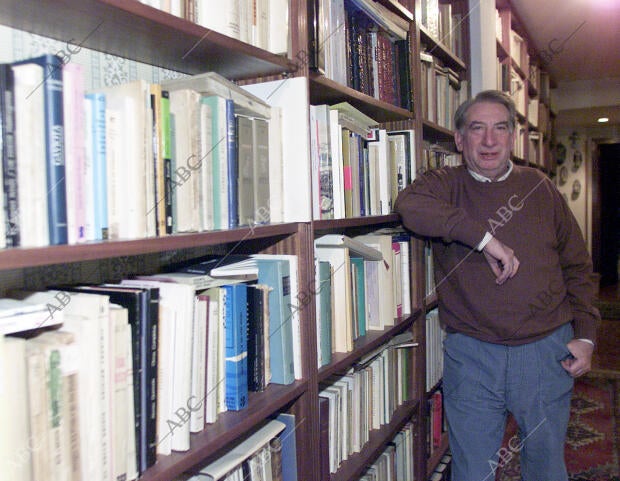 Entrevista con el escritor José Esteban