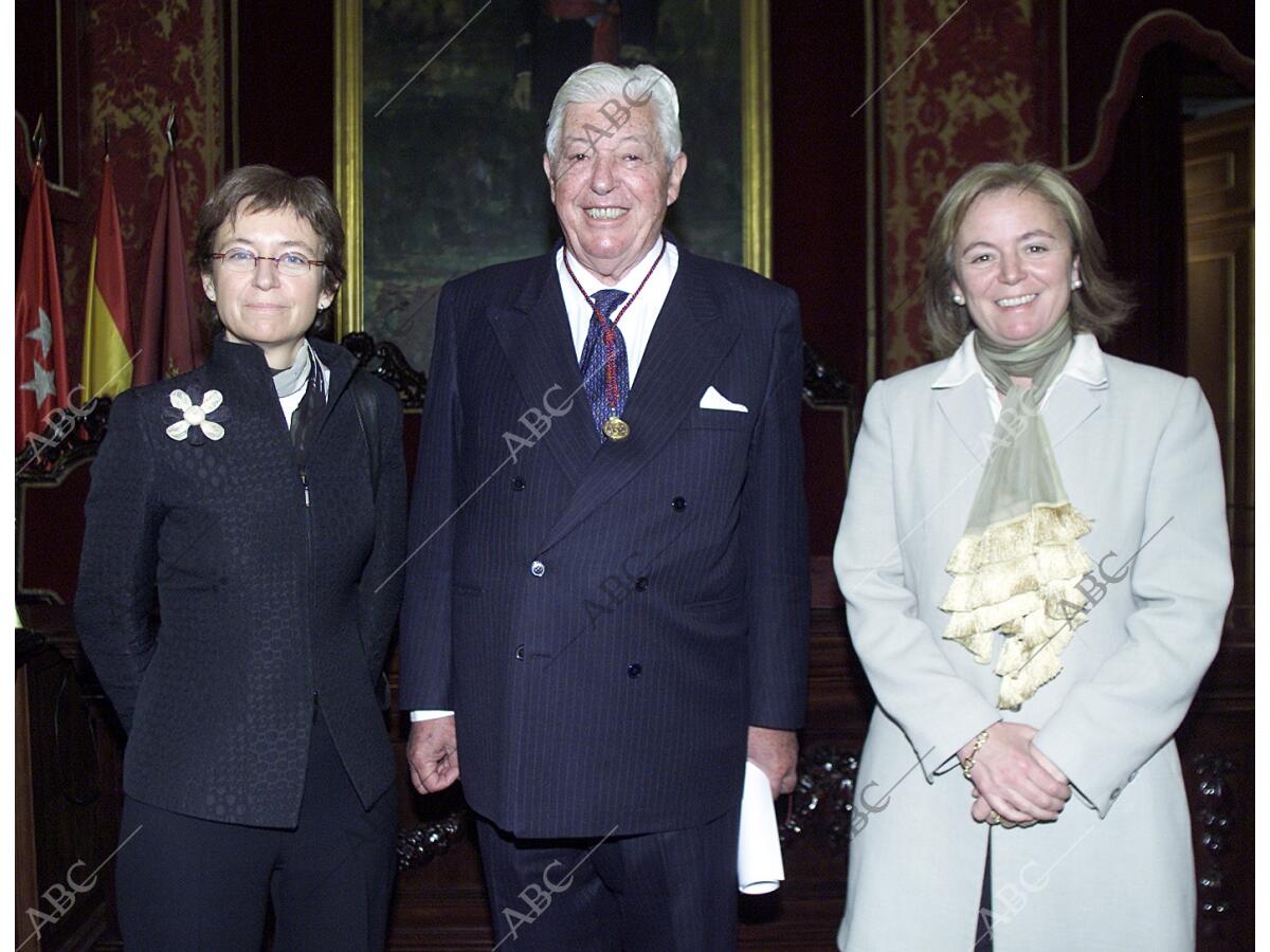 En la imagen, el presidente de Honor, Don Guillermo Luca de Tena, con