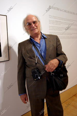El director de cine y fotógrafo Carlos Saura en la rueda de prensa de su...