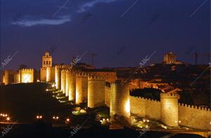 Las obras para la apertura del cuarto tramo del adarve de la Muralla de Ávila se...
