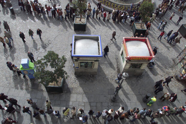 Donantes de sangre en la puerta del Sol