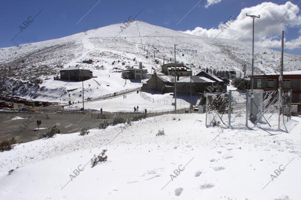 reportaje del puerto de Navacerrada tras las Últimas Nevadas de estos Días foto...