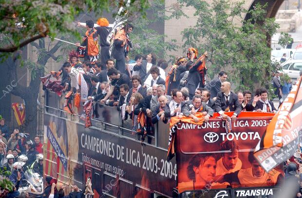 Celebración del título de Liga 2003-2004, por las calles de Valencia