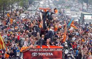 Celebración del título de Liga 2003-2004, por las calles de Valencia