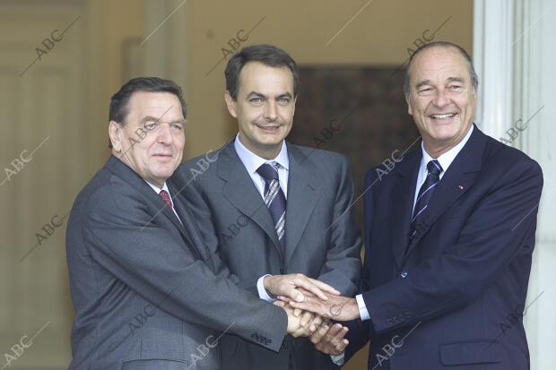 Encuentro en el palacio de la Moncloa entre Rodríguez Zapatero, Jacques Chirac y...