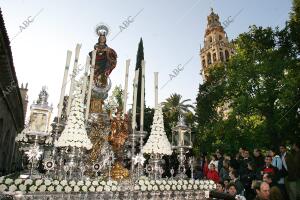 La Inmaculada Concepción, durante su procesión en la Catedral