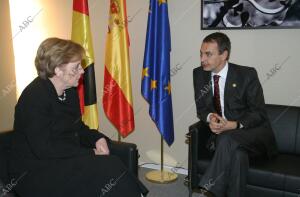 cumbre Euromediterranea, zapatero con la cancillera de la Replublica de...