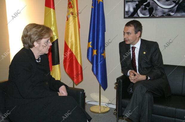 cumbre Euromediterranea, zapatero con la cancillera de la Replublica de...