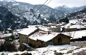 Pueblo de Mogrovejo, en Liebana, Santander