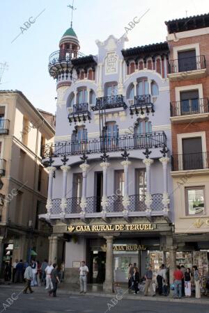 Plaza del Torico , Casa Ferrán, la casa más destacable del modernismo