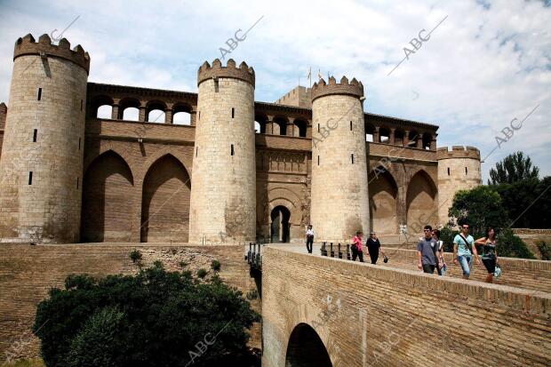 Aniversario de Los sitios de Zaragoza. Palacio de la Aljafería