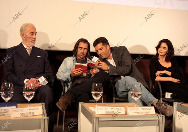 Colin Farell, Paz Vega, Christopher Lee, y el director Danis Tanovic Foto Juan...