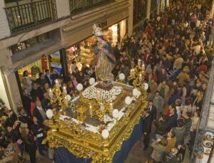 La Inmaculada de los Salesianos de la Trinidad llegó a la Catedral ante una gran...