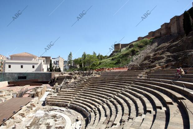 En la imagen, la Alcazaba y el Teatro Romano