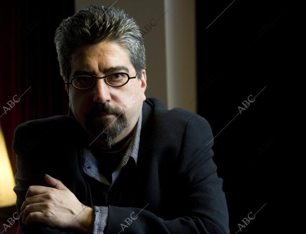 Entrevista al escritor Luis García Jambrina