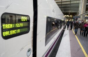 Primer día del AVE Madrid Valencia para el público