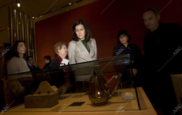 Ángeles González Sinde inaugura junto a Ferrán Adriá la exposición de la...