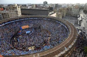 Vista aérea de la plaza de toros durante el mitin que ofrece esta tarde el...