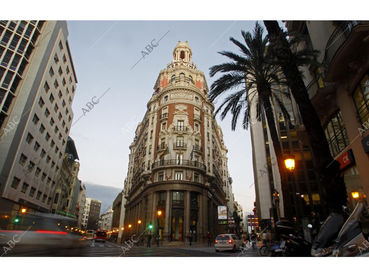 Vista del edificio del banco de Valencia Archivo ABC