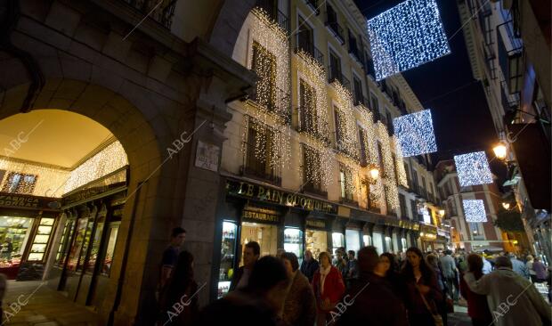 Primer día de las luces de navidad. Plaza Mayor