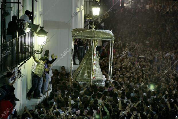 Salida de la Virgen Delñ Rocio