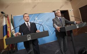 Rueda de prensa de José Antonio Griñán y Paulino Rivero, presidente de la...