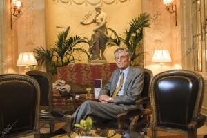 Entrevista con el historiador británico John Elliot en el hotel Ritz