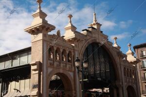 Fachada del Mercado Central de Zaragoza, diseñado en 1901 por el arquitecto...