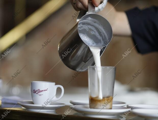 Iniciativa cafés pendientes en el Café Comercial