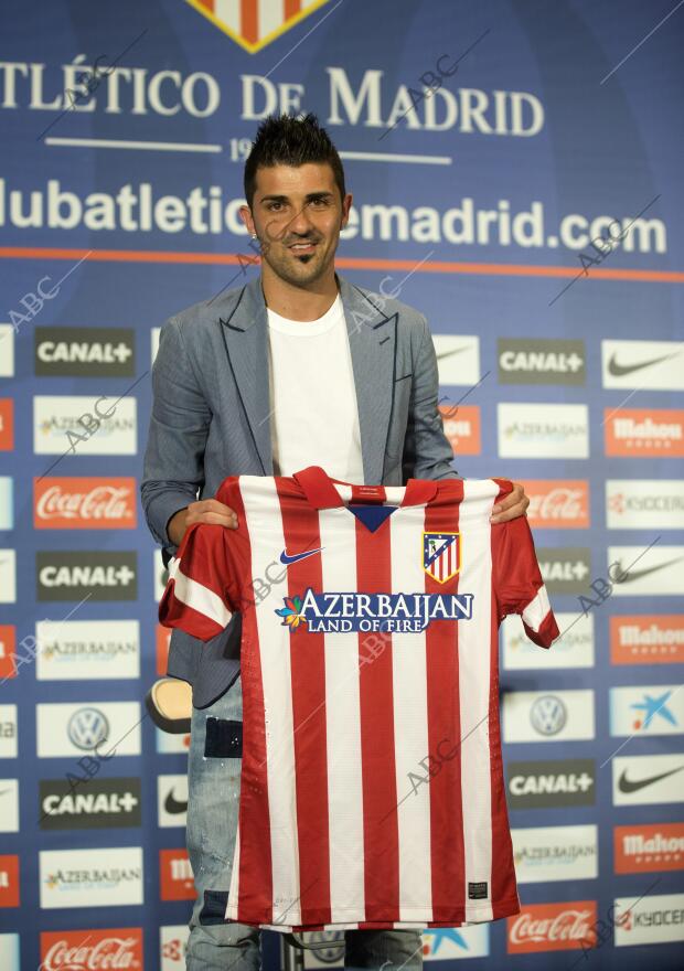 Presentacion del jugador del Atletico de Madrid David Villa