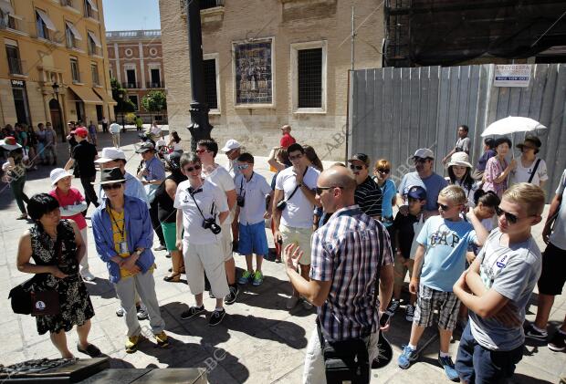 Rober Solsona.....20130730.....Valencia......Turistas por el centro de...