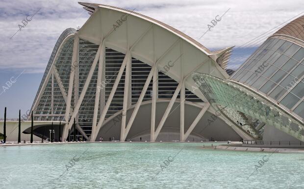 El museo de las Artes y las Ciencias y el Hemisferic