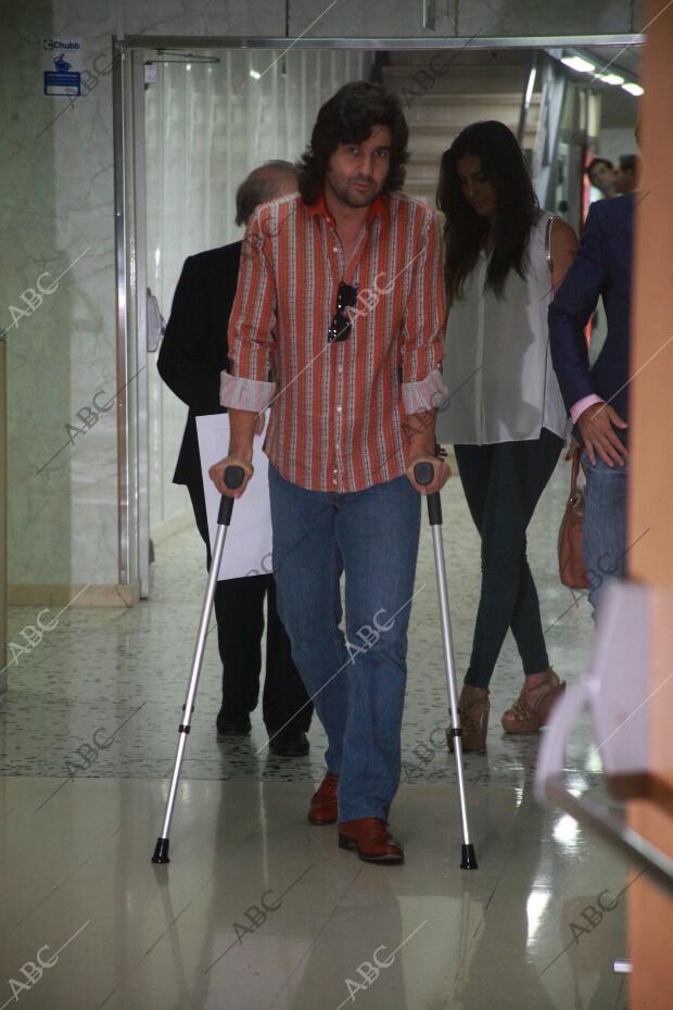 El torero Jose Antonio morante recibe el alta médica en la clínica Quirón foto...