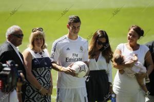 Presentacion de Gareth Bale como nuevo jugador del real Madrid