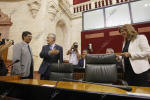 En la Imagen: Jose Antonio Grián, Susana Díaz pacheco y Diego Valderas