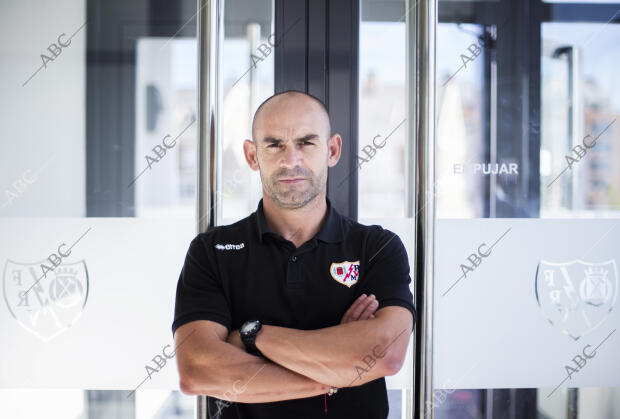 Entrevista A Paco Jemez, entrenador del rayo Vallecano