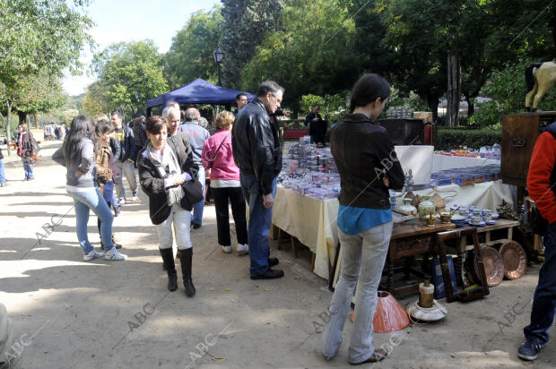 Rastro de antigüedades. Mercadillo