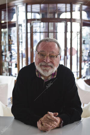 entrevista con el filósofo Fernando Savater en el hotel de las Letras