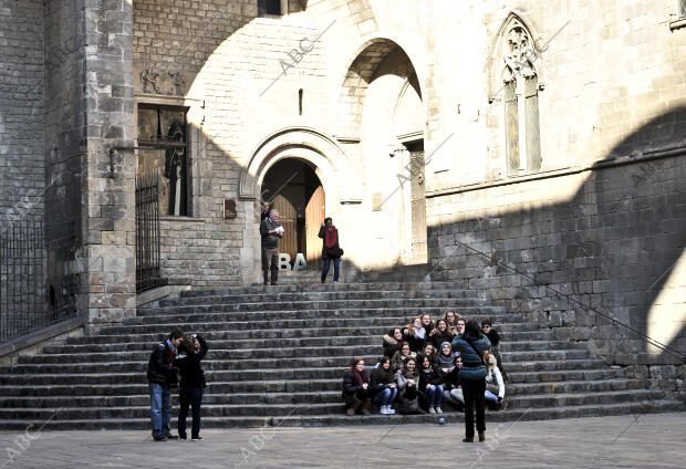 Barrio Gotico de Barcelona. Plaza del Rey. Catedral. Carrer del Bisbe. Sant...