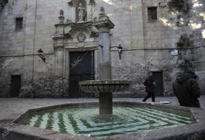 Barrio Gotico de Barcelona. Plaza del Rey. Catedral. Carrer del Bisbe. Sant...