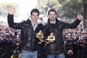 Alex Cribille y Carlos checa, premios Pinguinos de oro en la concentracion...