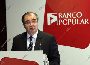 rueda de prensa de angel ron, presidente del banco popular