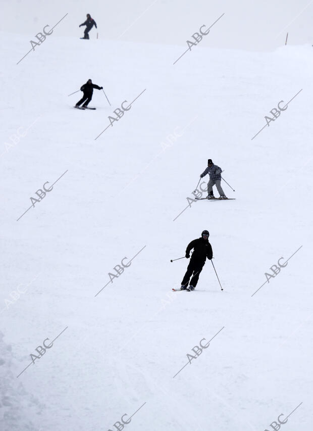 reportaje de la nieve en Distintas Zonas de la Sierra de Madrid foto Jaime...