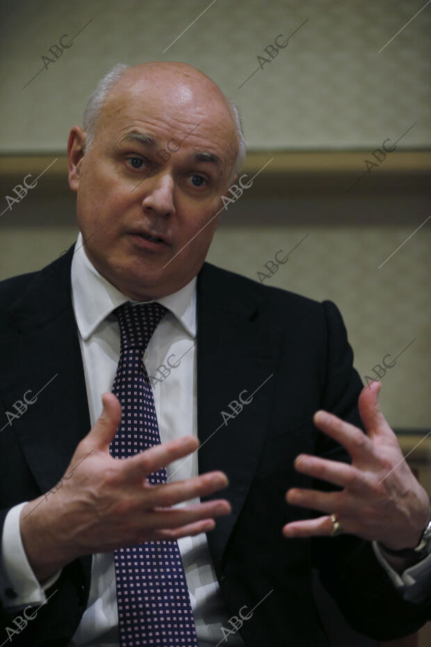 entrevista con Iain Duncan Smith Secretary Of State For Work And Pension de...