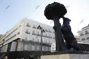 Edificio Apple Store en la puerta del Sol